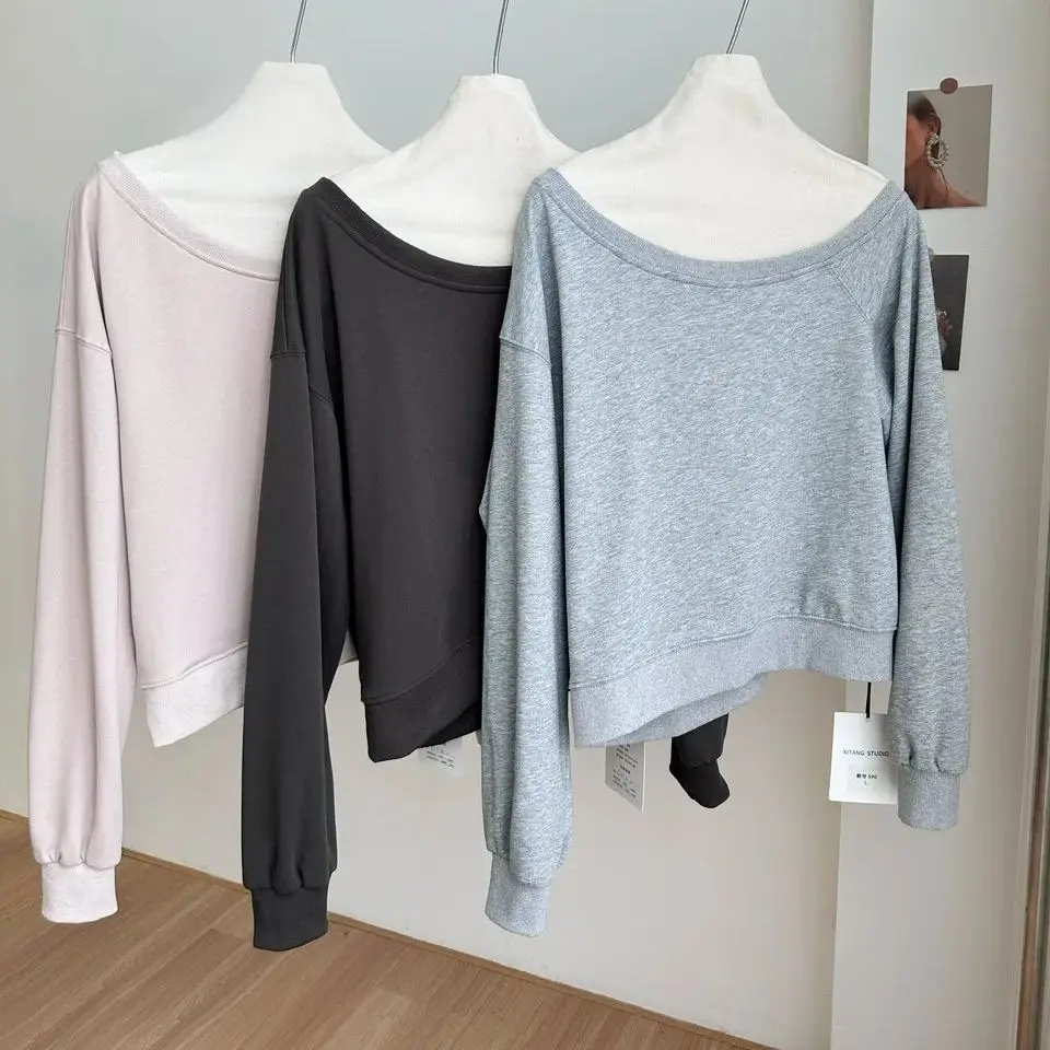 American style off-shoulder casual suit for women in early autumn Skew collar long-sleeved sweater, slim top, sk