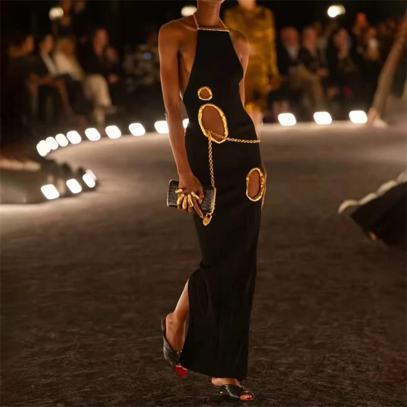 

Весна 2026: Новое модное сексуальное длинное платье без рукавов с кольцами из металла, вырезами и асимметричным дизайном, высокое качество