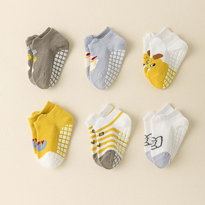 

6 pairs of children's anti-slip socks - cute cartoon dog and rabbit patterns, breathable polyester blend boat socks, suitable fo