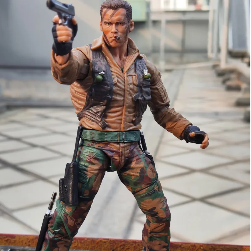 

В наличии: Коллекционная фигурка Predator 30th Anniversary Arnold Dutch Schaefer, 175 см, из ПВХ и АБС-пластика, для коллекционирования и демонстрации.