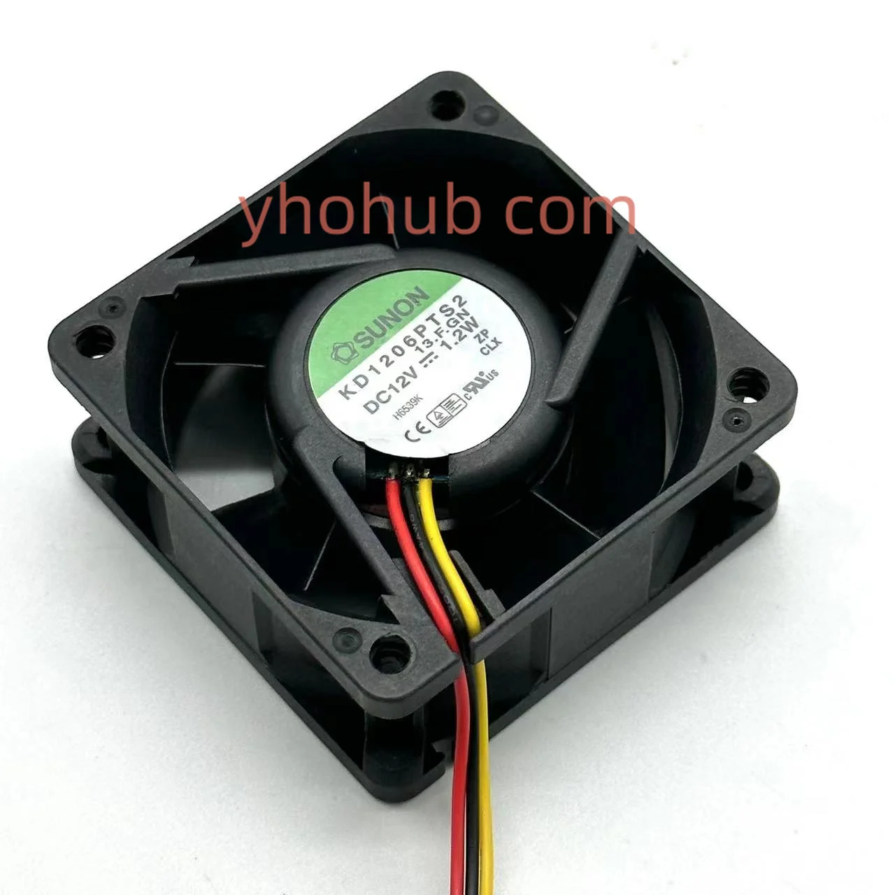 

SUNON KD1206PTS2 13.F.GN DC 12V 1.2W 3-Wire 60x60x25mm Server Cooling Fan