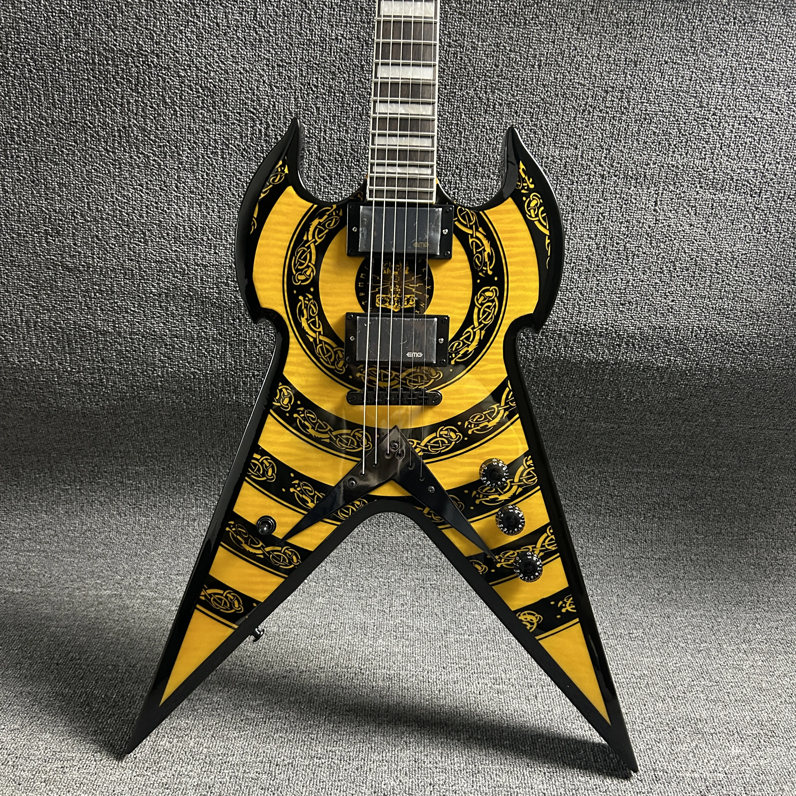 

Free Delivery Electric Guitar Yellow Rosewood Neck Mahogany Body Modern M Guitar Right Hand 22 Tone Gift