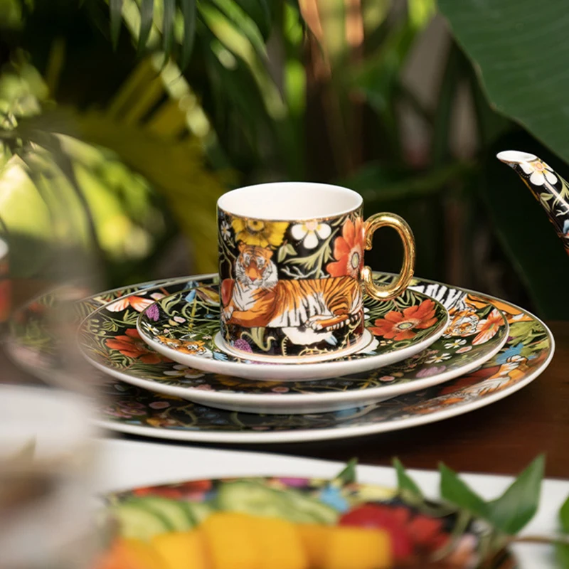 Europ Retro Coffee Cup Saucer Bone China Afternoontea Drinkingware Jungle Party English Tea Set Tiger Animal Printed Ceramic Mug