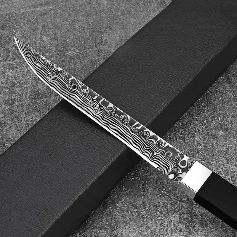 Professionelles Küchenmesser mit gerader Klinge aus scharfem Edelstahl, geeignet zum Schneiden von Fleisch und Gemüse sowie als Obstmesser.