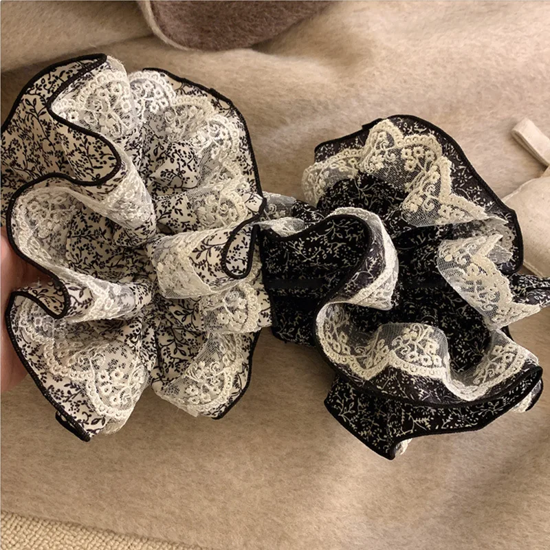 

French Retro Artistic Floral Scrunchie Women 2025 New High-End Tie Accessory Hair Flower