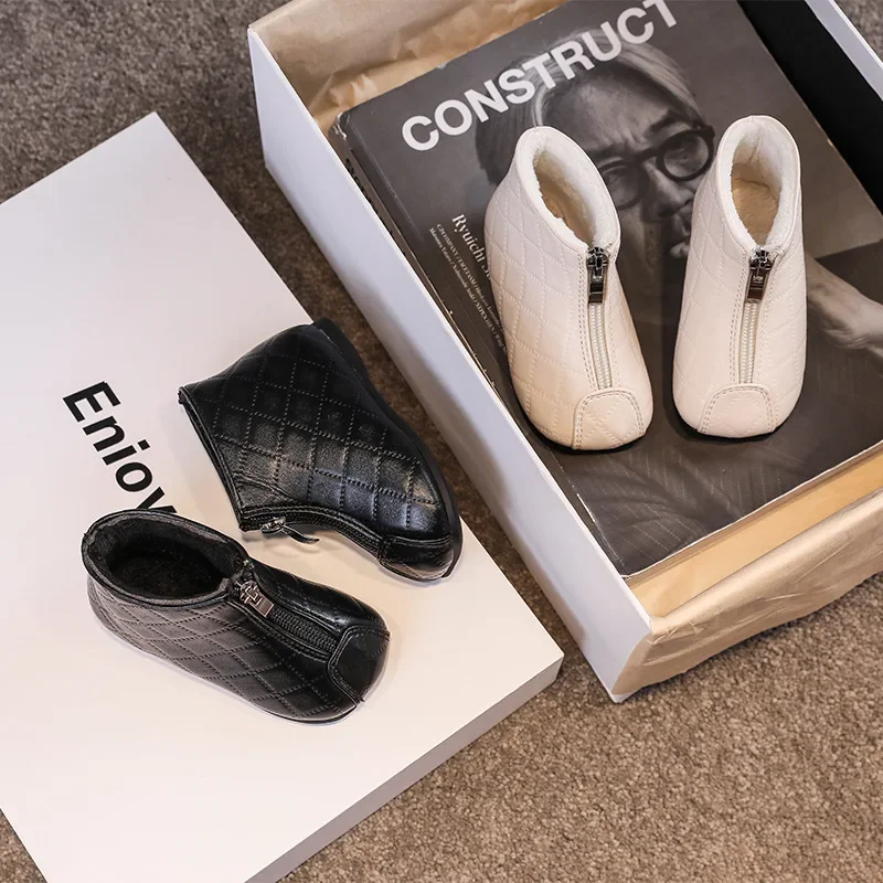 

2025 Winter Baby Girls Short Boots New Non-slip Lightweight Fleece Lined Leather Upper Fashion Footwear Kids Casual Shoes