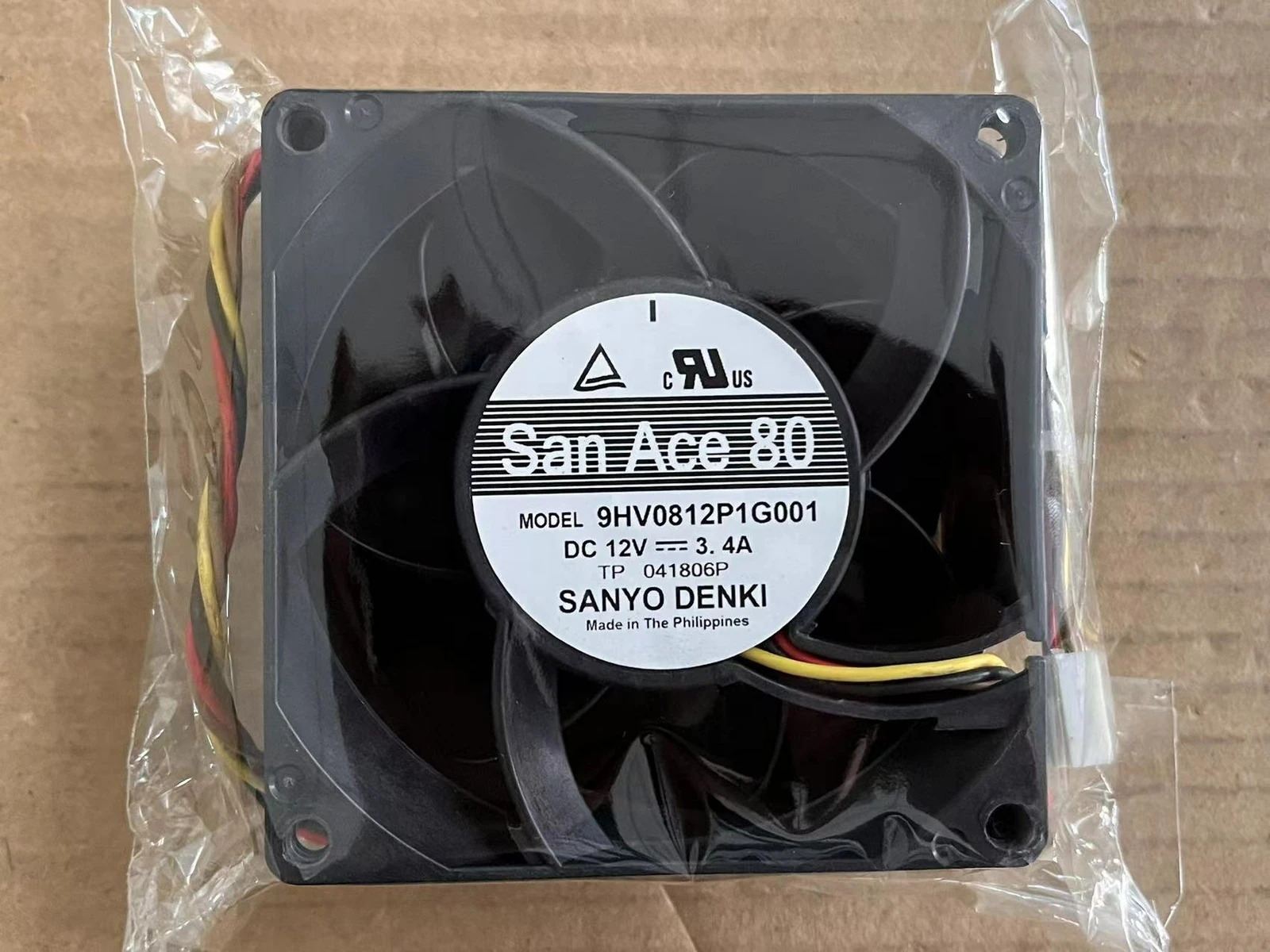 

FOR SANYO 9HV0812P1G001 DC12V 3.4A violent high air volume fan