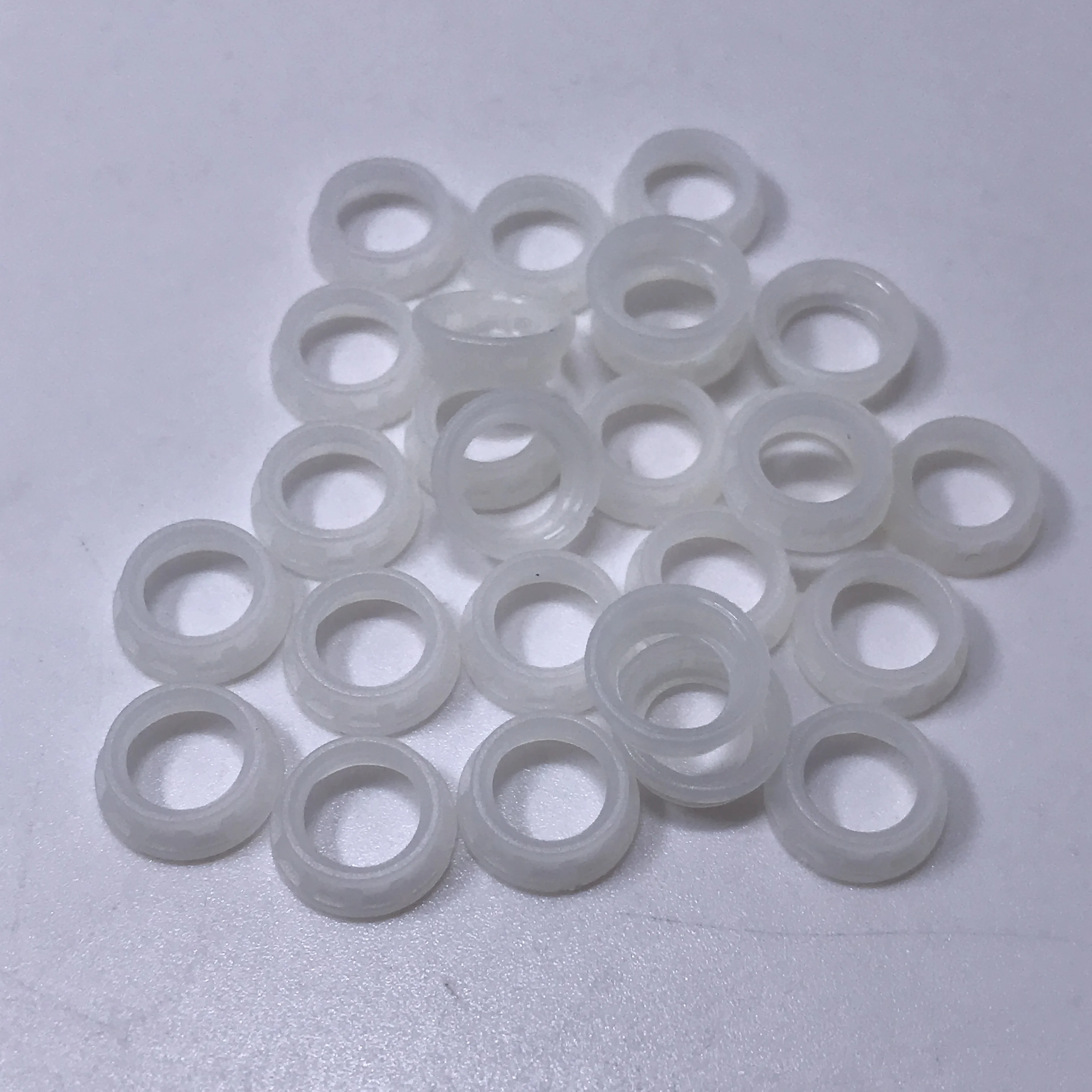 50/100pcs Fuel Injector Plastic Caps Pintle  Size 10.8*6.6*3.6mm