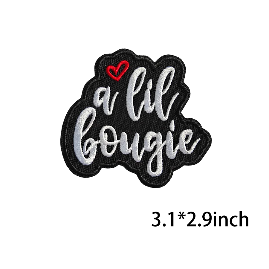 a-lil-bougie-iron-on-patch-3-дюймовая-черно-белая-аппликация-с-вышитыми-цитатами--gen-z-slang-для-джинсового-рюкзака-куртки