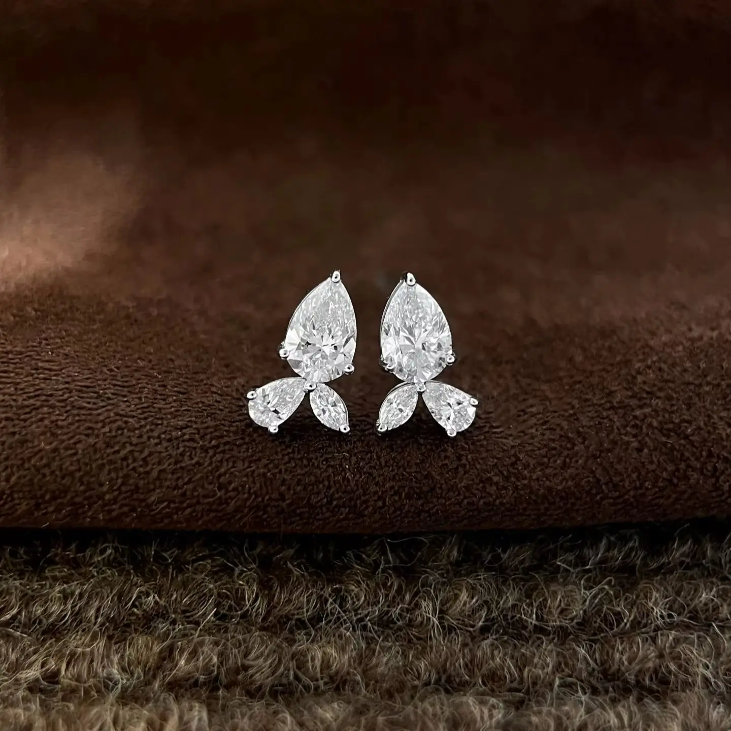 FLORAL Oval Cut Pear Cut DEF VVS HPHT Lab Grown Diamond Bunny Carrot Stud 14K 18K Gold 925 Silver Ladies Earrings Luxury Jewelry view 5