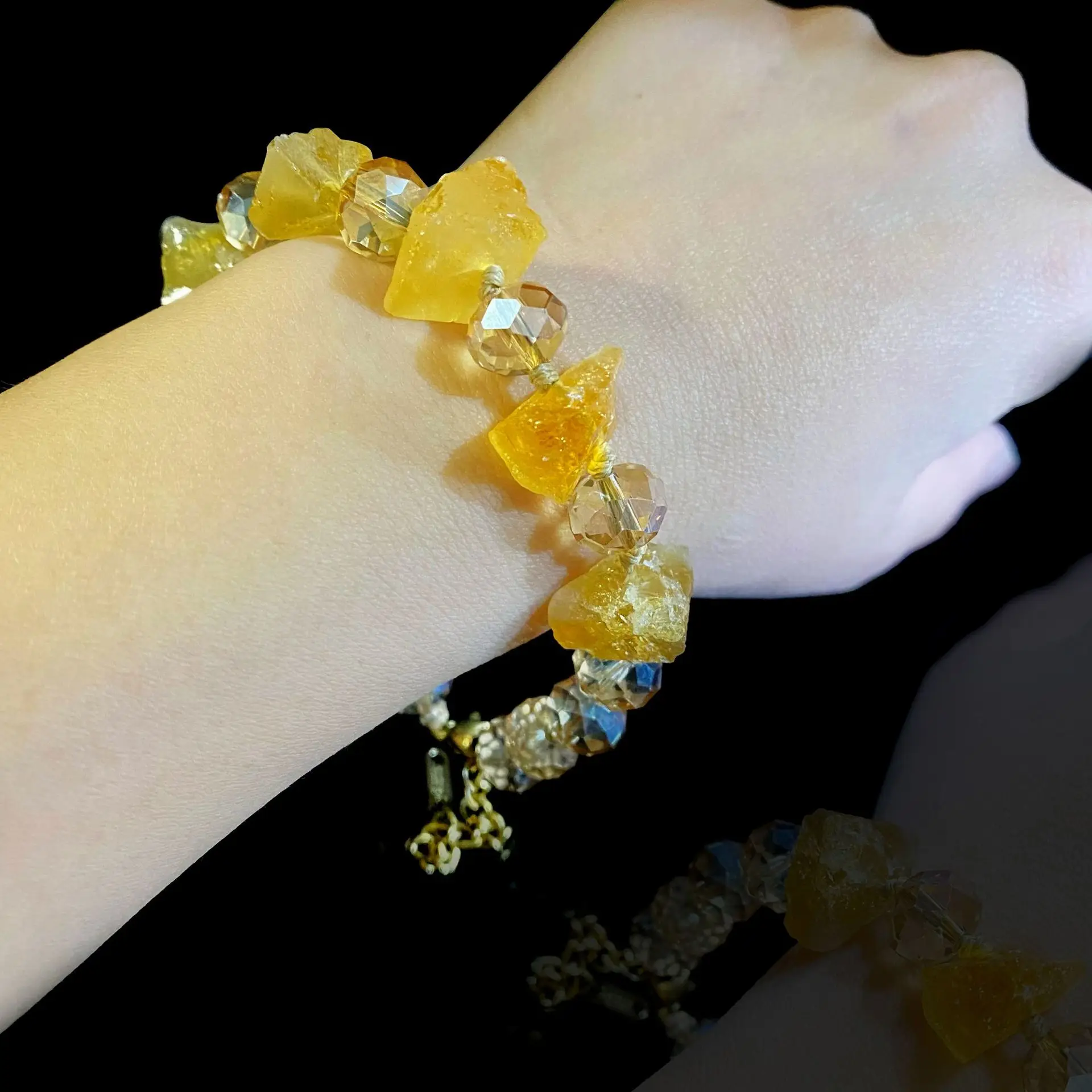 

Natural raw ore citrine copper plated 18K real gold bracelet niche design simple and versatile ins tide