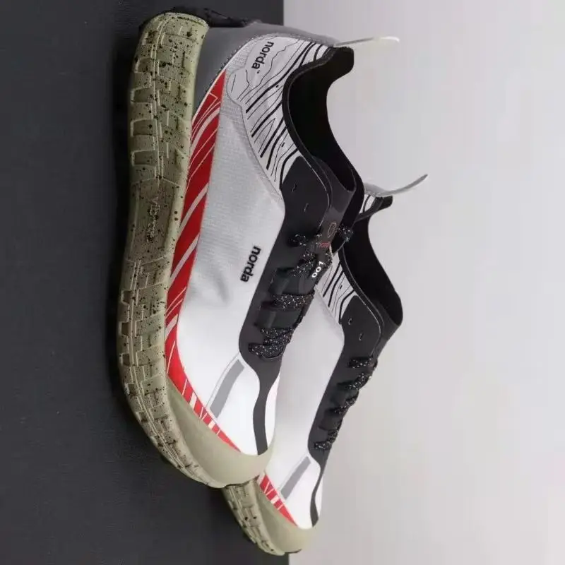 

2025 Новые кроссовки для мужчин и женщин, роскошная брендовая обувь для спорта и отдыха, дизайнерская обувь унисекс для прогулок на открытом воздухе, беговая обувь для пар