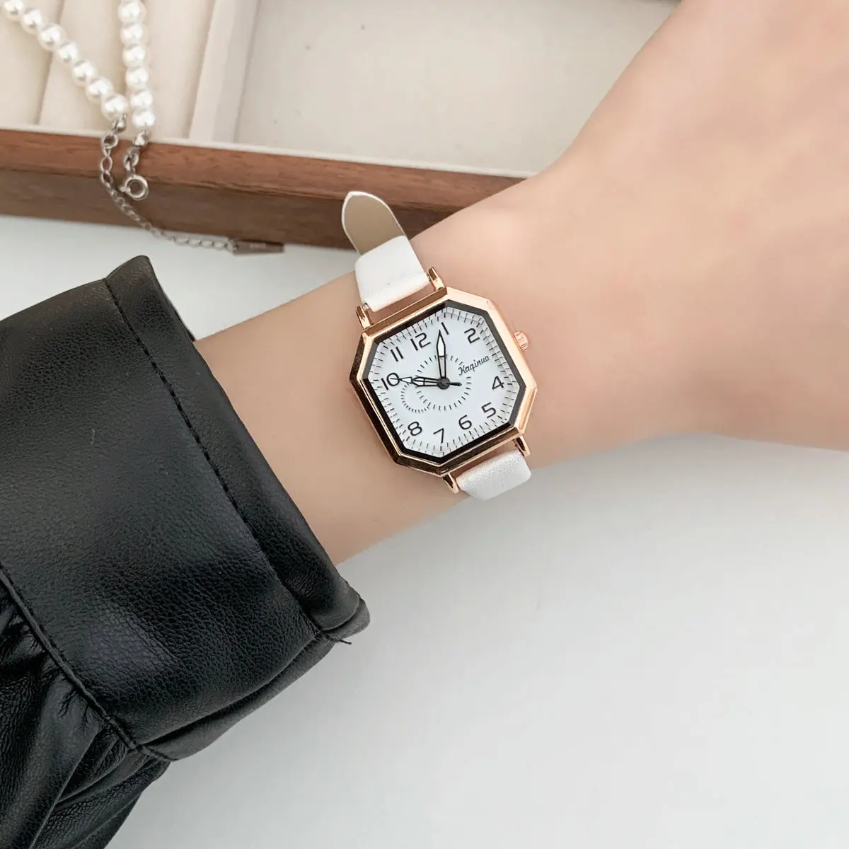 

MSTIANQ Watch Women's Luxury, Niche Women's Workplace, High Sense, Simple Temperament Of female Students' Exams