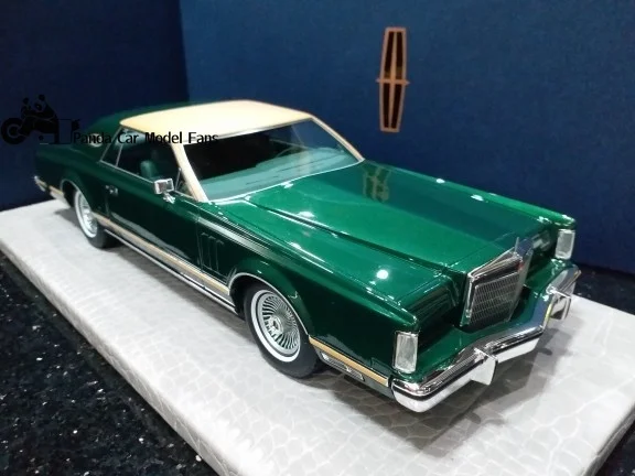 AMC 1 18 Lincoln Continental Givenchy Edition Limousine Model Lincoln Mark V Metallic Green Gift Furniture Collection