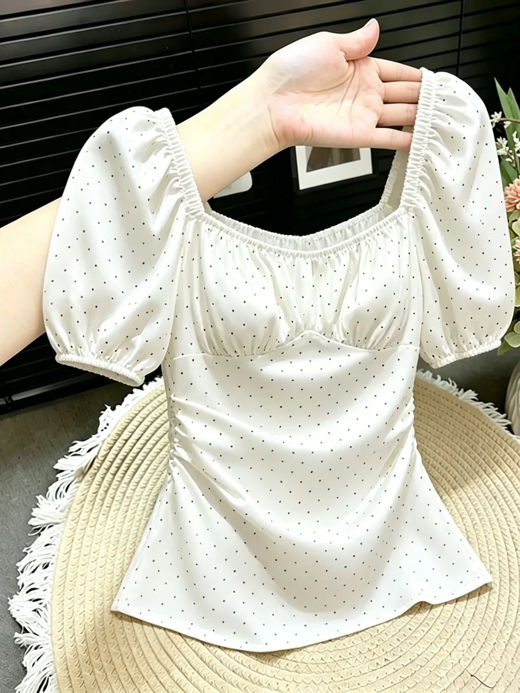 

Slimming Commute Casual Style Women's Shirt Square Collar Bubble Sleeve Waist-Cinching Anti-Aging Summer Fashion Top
