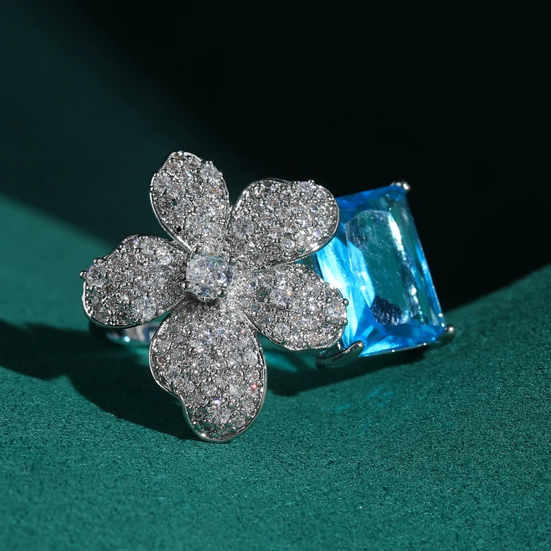 

Antique Sea Blue Crystal Rings Vintage Petal Zircon Flower Jewelry Designer Elegant Women New 2026 Mother Birthday Gifts Trends