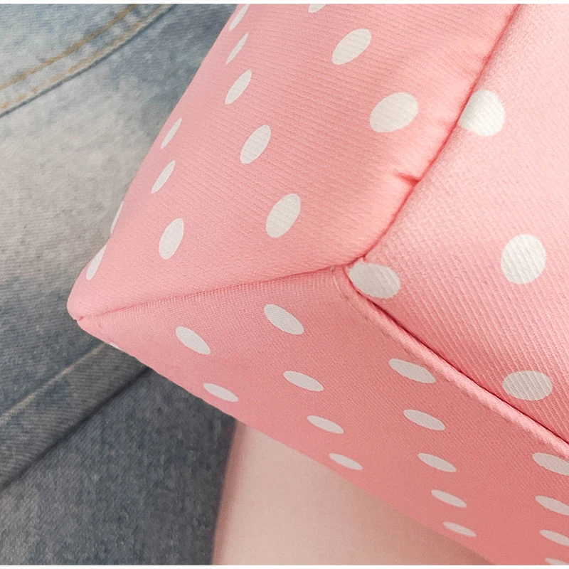 Gepunktete Schultertasche in langem Zylinderformat, Damen-Handtasche mit Tragegriff, zylindrische, leichte, schicke Tragetasche für den Arbeitsweg – Detail 3