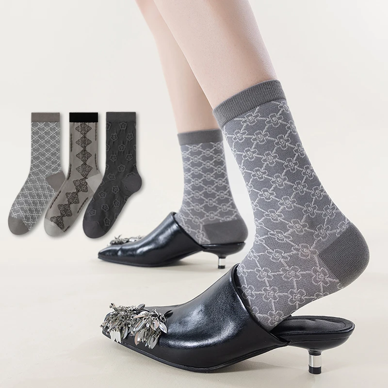 Frauen Socken Herbst Winter Neue Mode Blume Casual Dame Retro Socken Atmungsaktive Täglichen Klassische Trendy Kawaii Crew Socken Weibliche