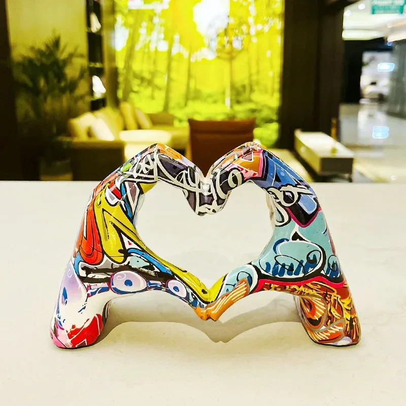 Simple and colorful love gesture ornaments, resin crafts for home living room and office desktop, graffiti love decoration gifts