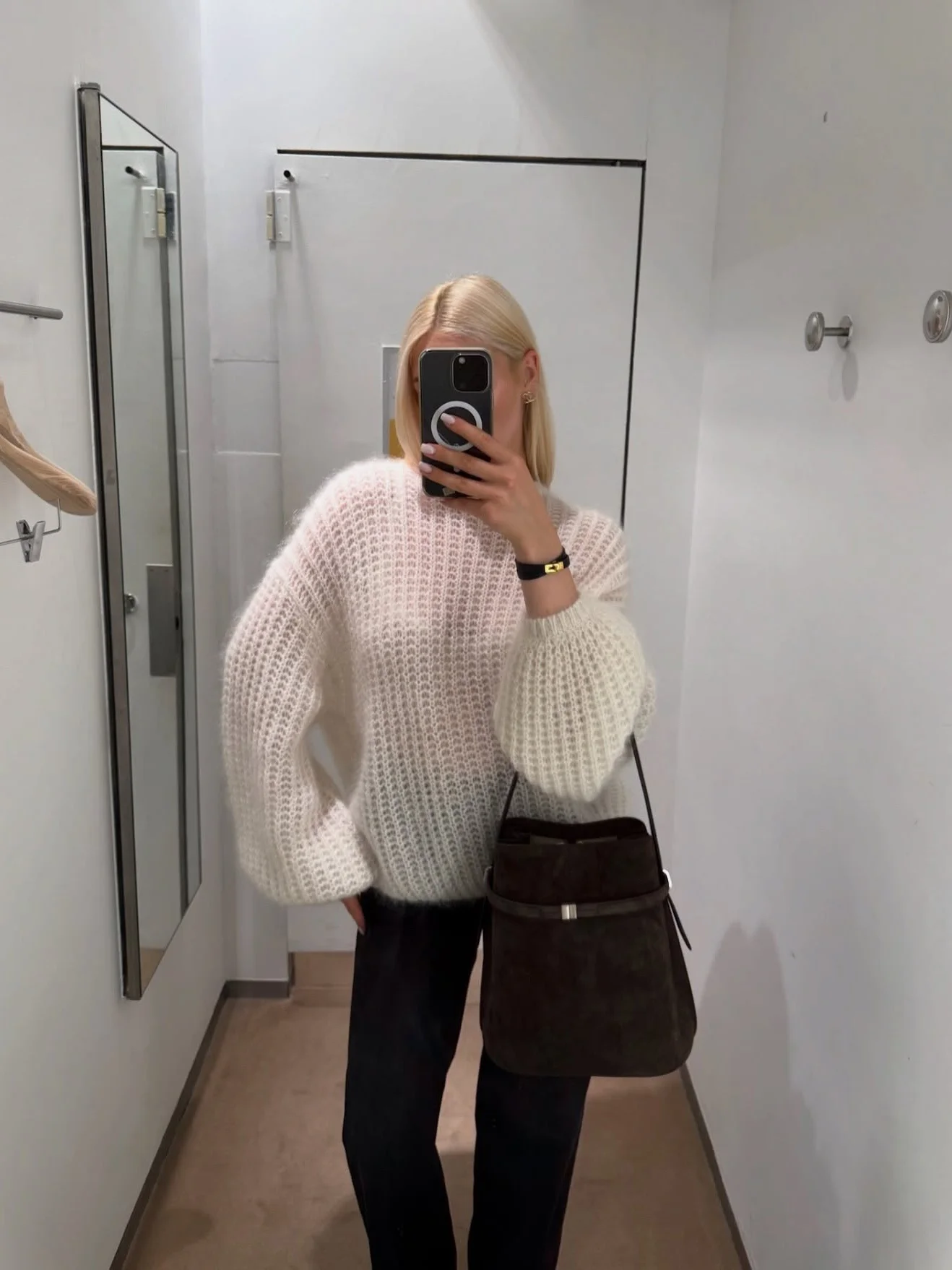 

Women Hollow Out Sweater Round Neck Long Sleeve Solid Color Loose Knitted Pullover