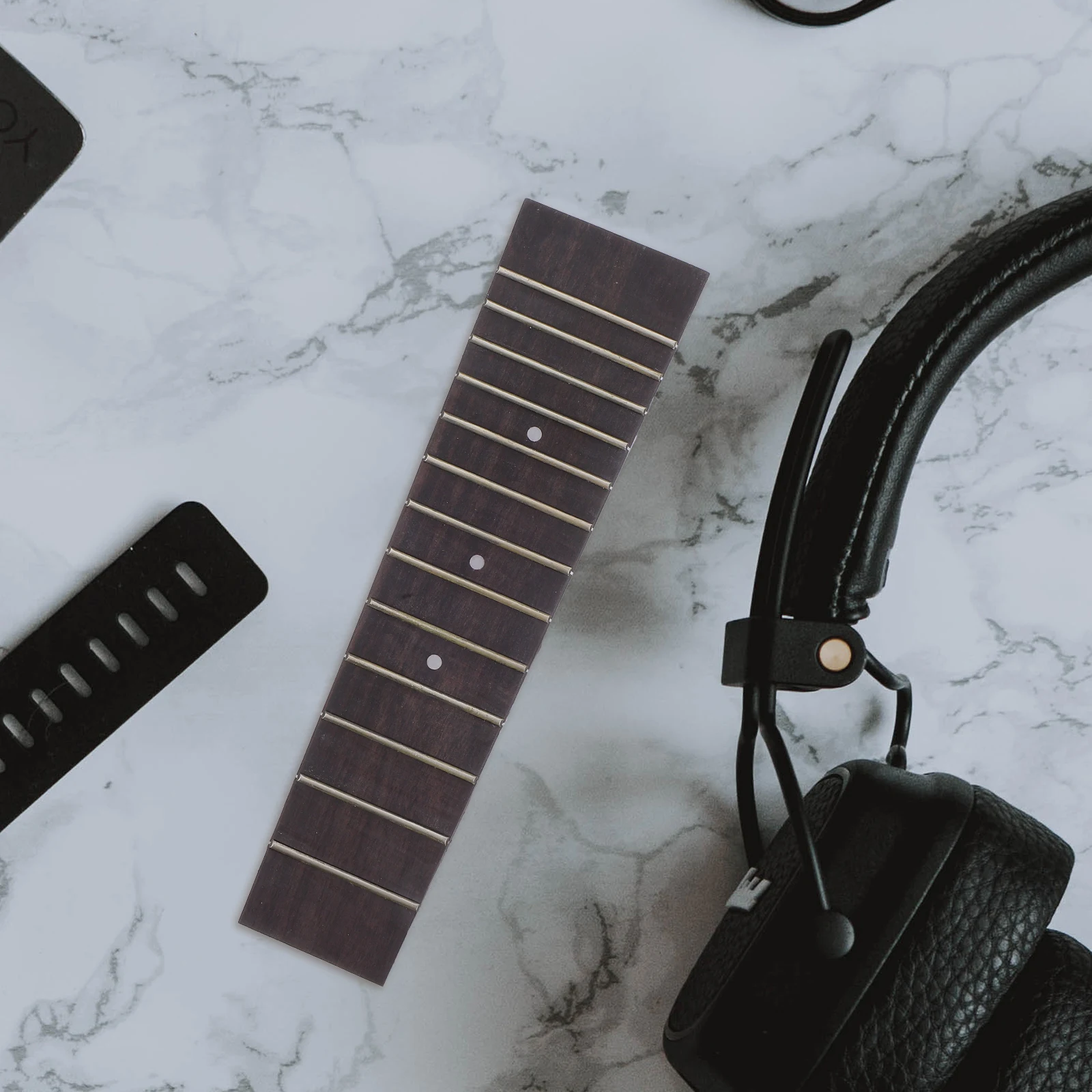 

13 Fret Rosewood Ukulele Fingerboard 17 21 Inch Soprano Concert Replacement Natural Fragrance Classic Style Wear-Resistant Gsa04