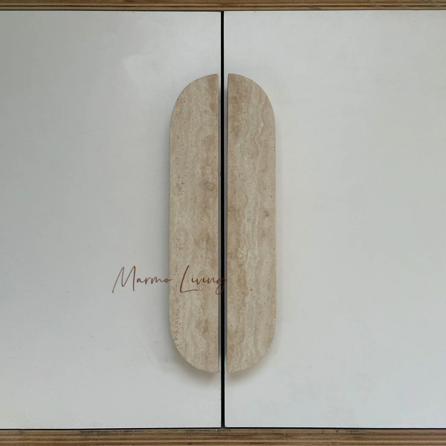 maniglia-per-mobile-in-marmo-travertino-naturale-di-lusso-tirante-per-cassetto-a-semicerchio-stile-wabi-sabi-design-esclusivo
