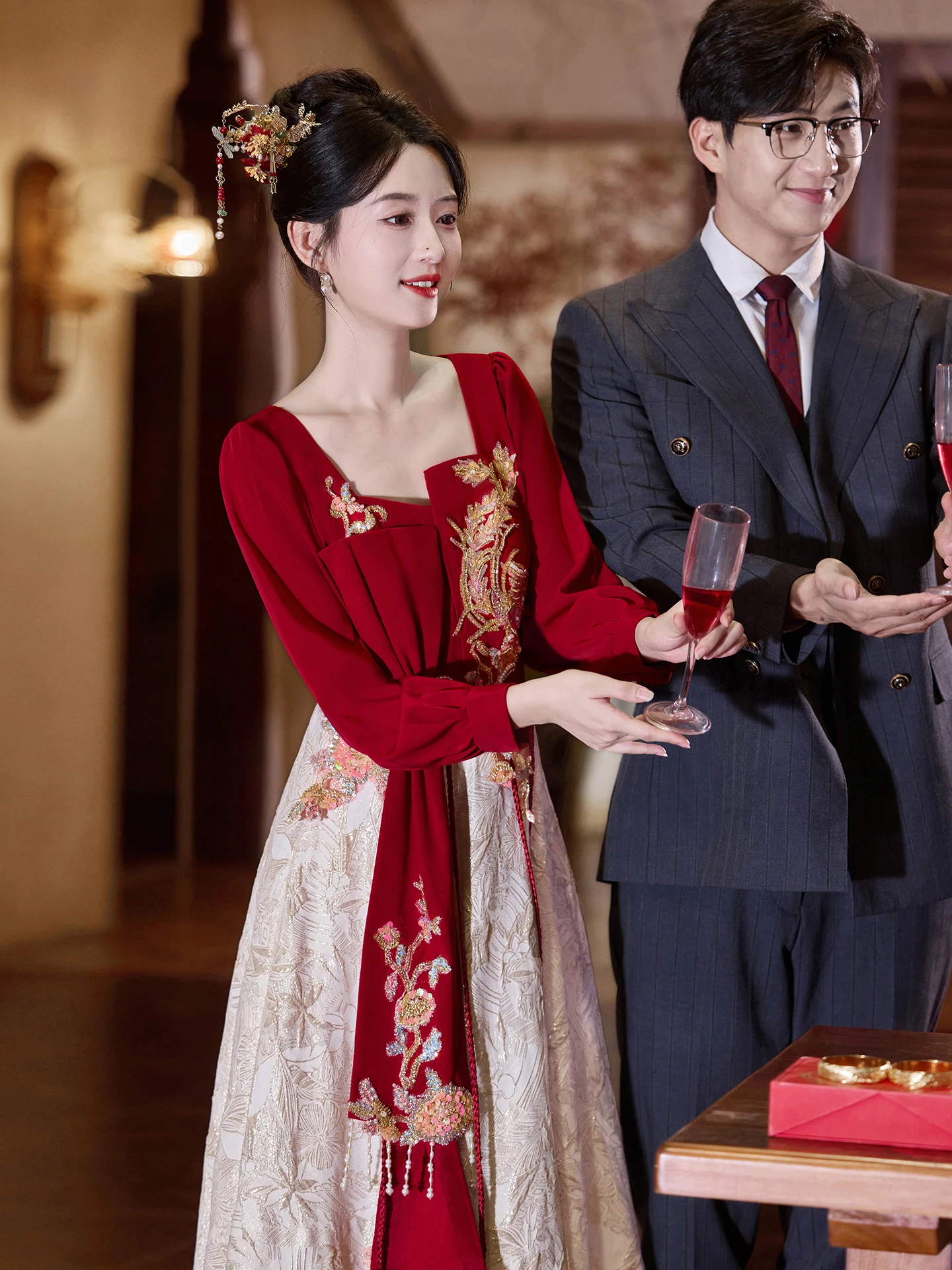 

Красное свадебное платье в китайском стиле с длинными рукавами для церемонии, зимняя одежда для женщин