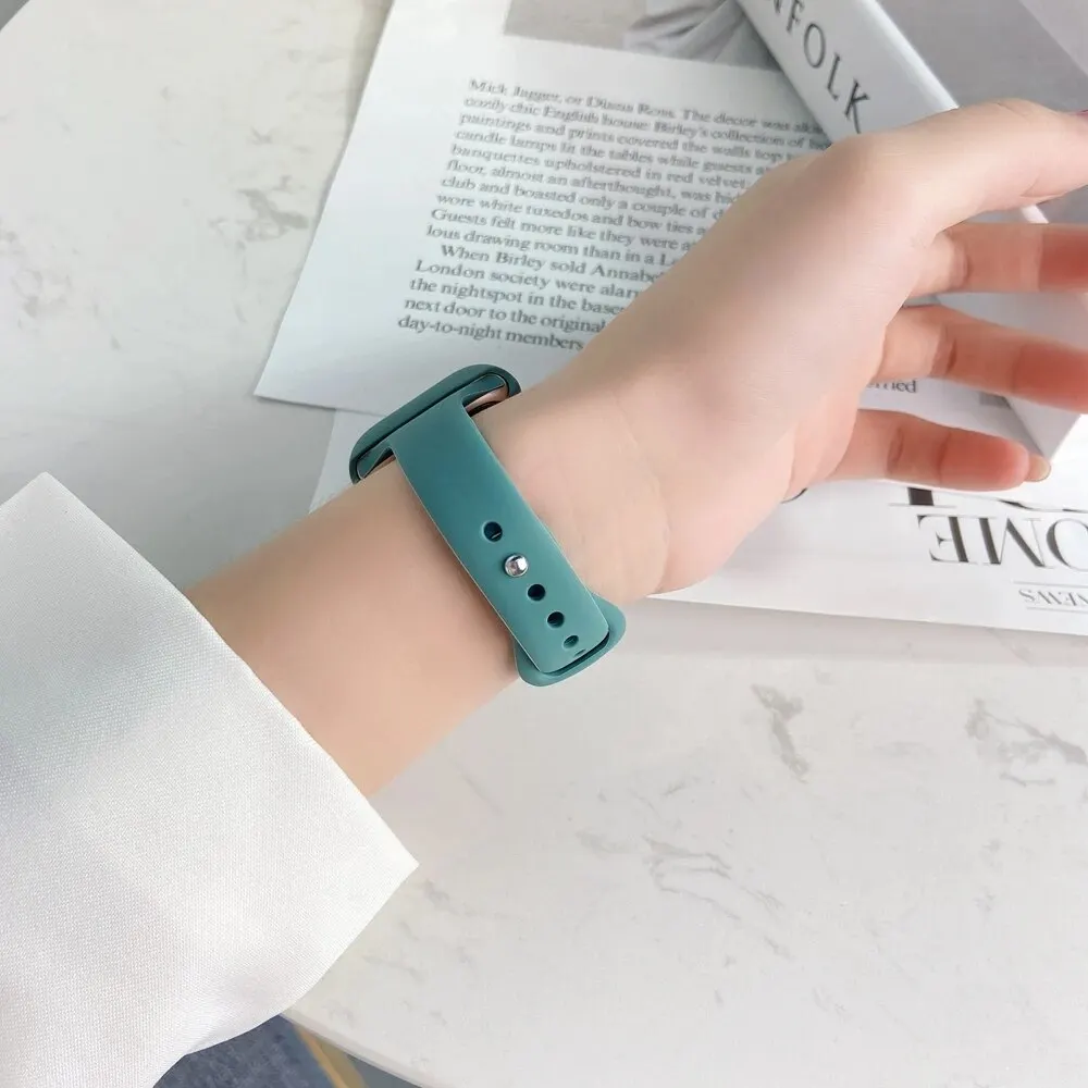 رياضة سيليكون للساعات ، سوار نحيف ، سوار لسلسلة iWatch 8 ، Ultra 2 ، SE ، 7 ، 6 ، 3 ، 9 ، 40 ، حزام 44 ، 45 Apple ، 41 ، 38 ، 42 ، من من