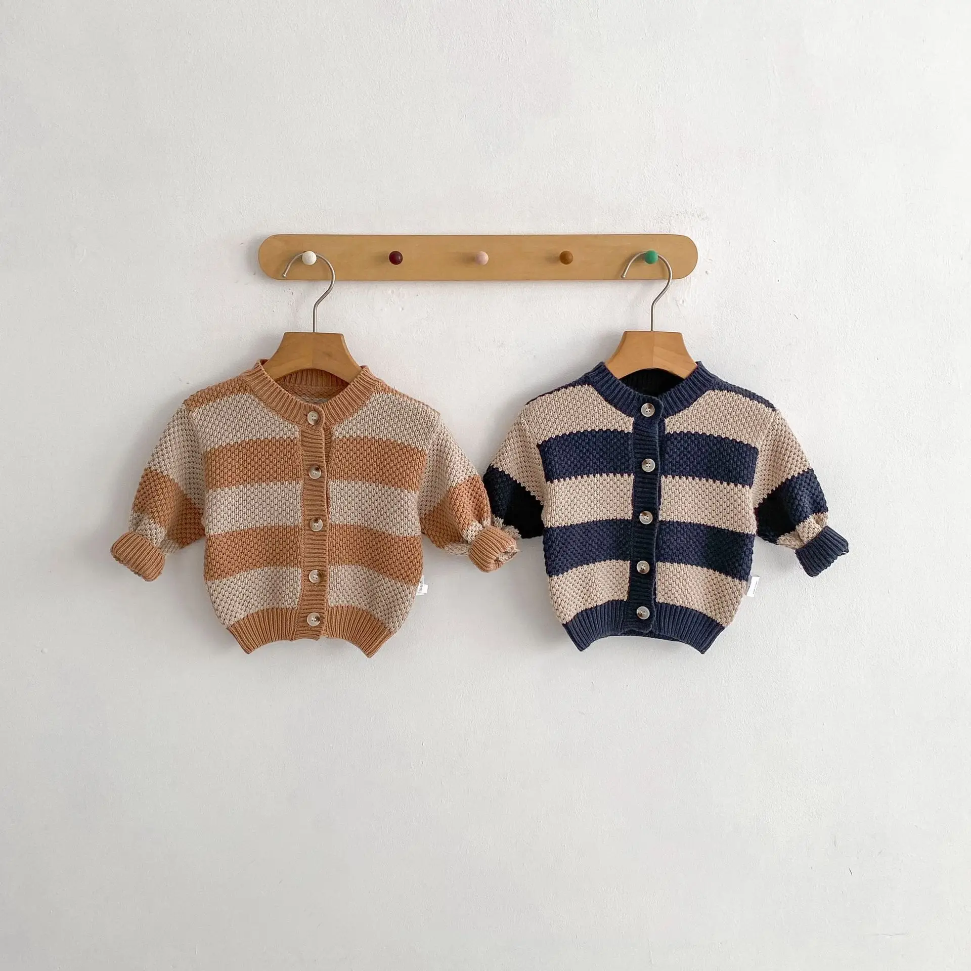 New Spring Style 0-3 Year Old Baby Boys and Girls Loose Striped Sweater Knitted Cardigan Versatile Sweater Jacket