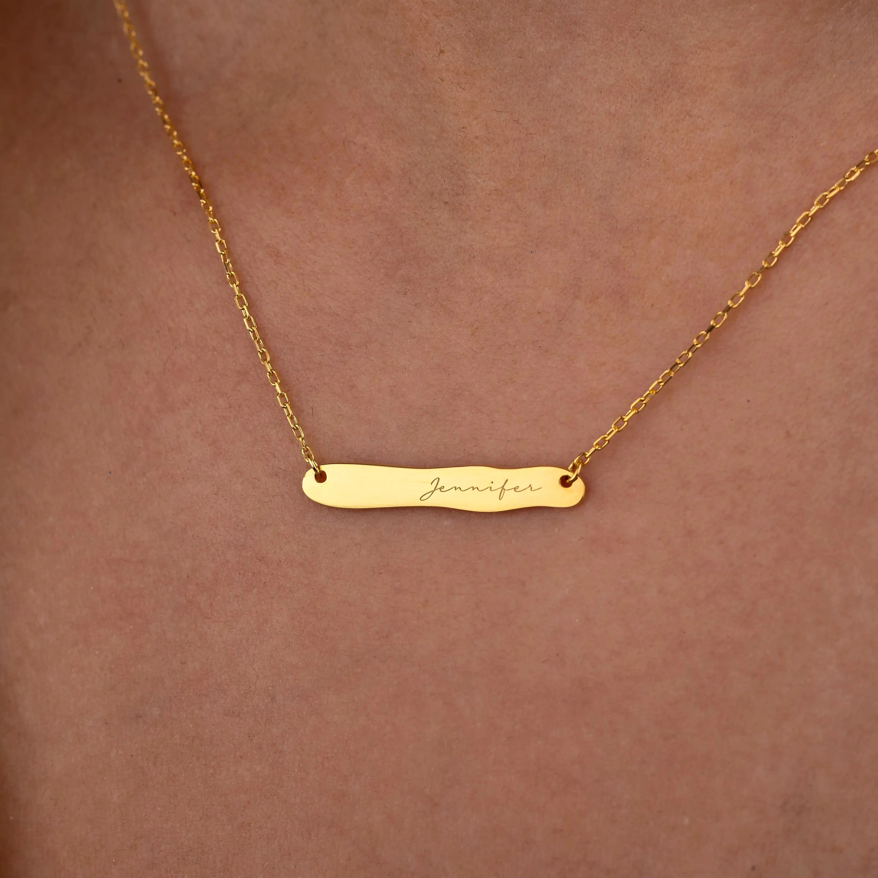Personalisierte Namensketten für Damen und Herren aus Edelstahl, individuell gestaltete Halskette mit Anhänger, personalisierter Halsschmuck, Geschenk.
