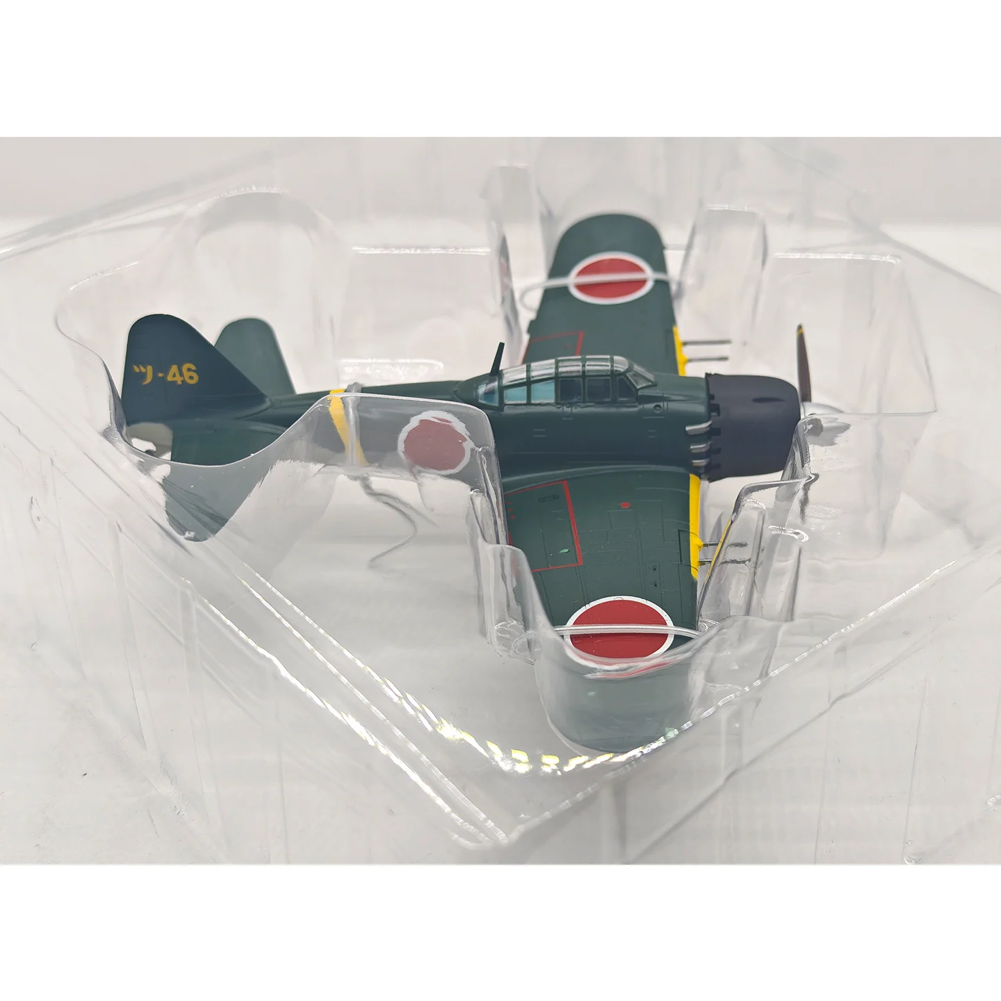 Spot 36352 1:72  Japanese A6M5 fighter model static finished model (out of print)