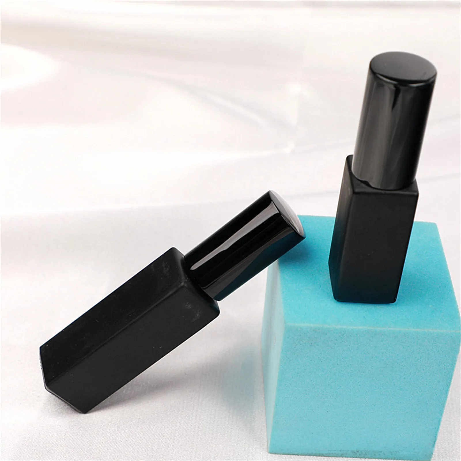 20 Stück 3/5/10ml Tragbare Parfümflasche Schwarzer Mini-Kosmetikbehälter Probe-Zerstäuber Leere Nachfüllbare Glasflasche für Reisen – Detail 2