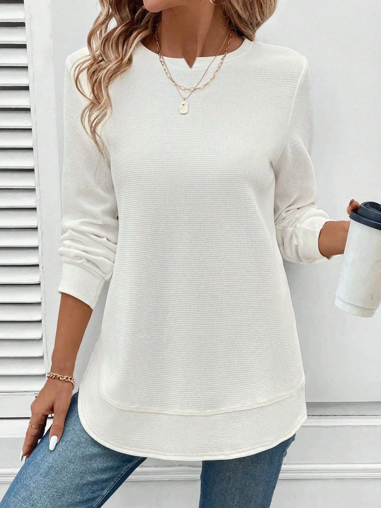 

Women's Basic Asymmetric Hem Waffle Pattern Casual Comfort Sweatshirt