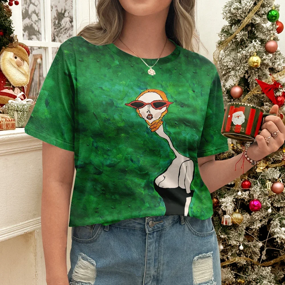 เสื้อยืดสีเขียวของผู้หญิงพร้อมแว่นกันแดดสีแดงพิมพ์ลายศิลปะลำลองสไตล์ฤดูร้อนคอกลมแขนสั้นสำหรับสวมใส่ทุกวัน