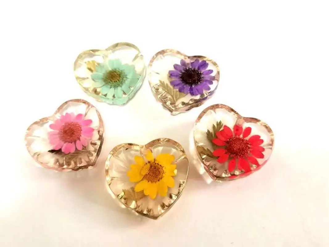 20 pcs Hot Sale Classic Pendant Charm Real Dried Flower Fashion Heart Jewelry Gifts