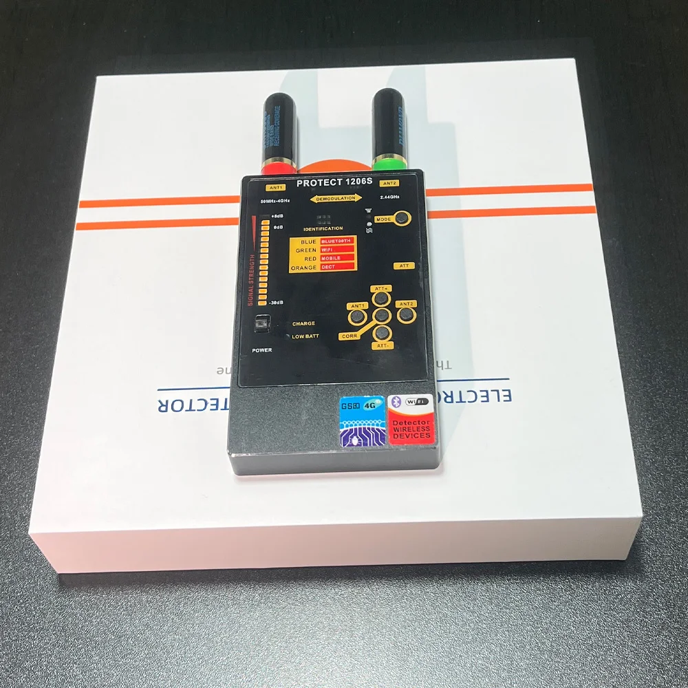 

Детектор жучков и скрытых устройств с ИИ-сканером - для GPS-трекеров, скрытых шпионских камер, устройств для прослушивания, с оповещением о низком заряде батареи