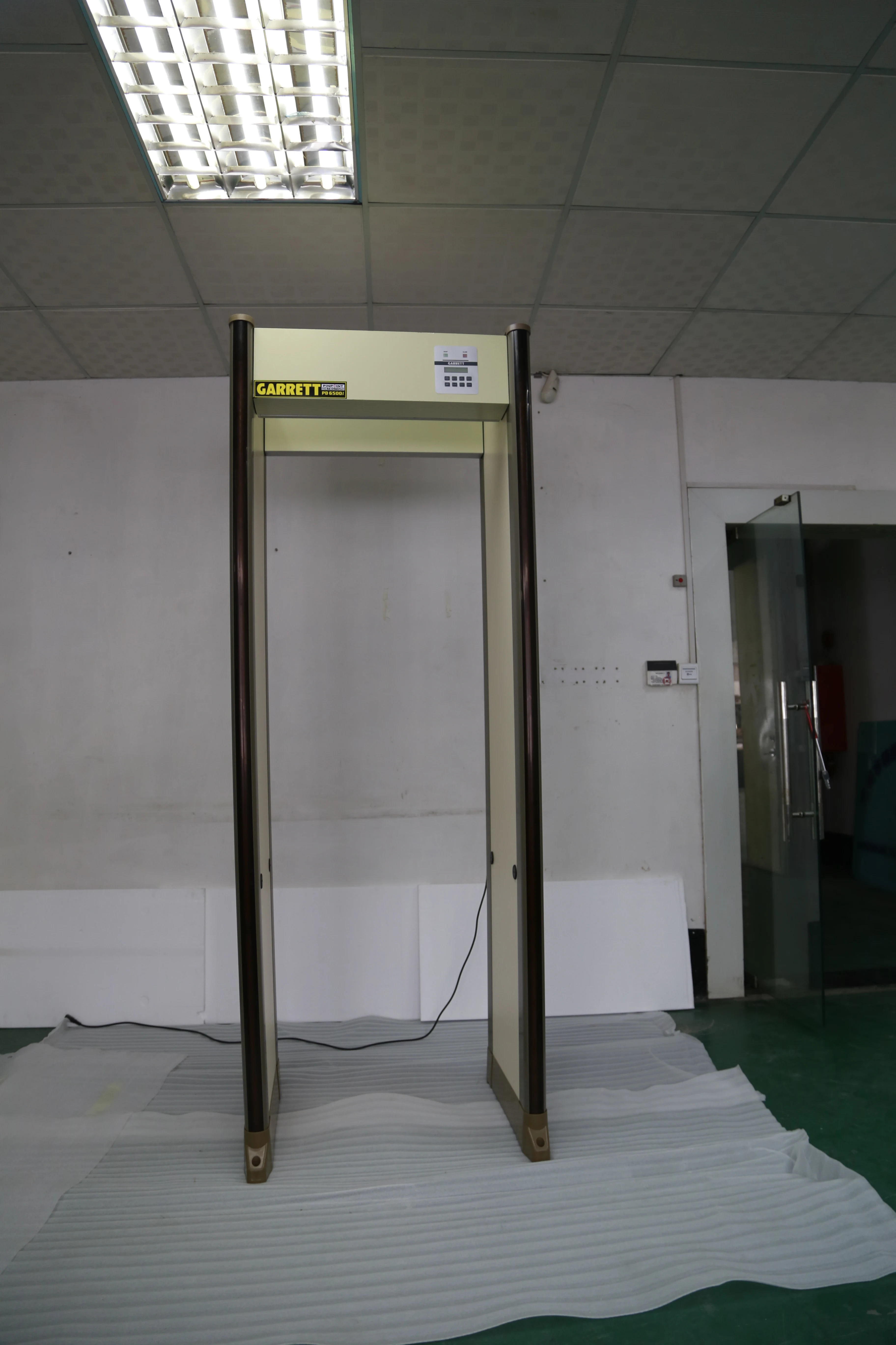 PD6500 33 Zones Walk Through Metal Detector Door,Walk Through Metal Detector Scanner, Security Entrance Gate