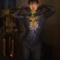 Monos de diamantes de imitación brillantes para hombre y mujer, traje de baile en barra, traje de Drag Queen, ropa de celebración Yingluo, actuación en escenario de cumpleaños