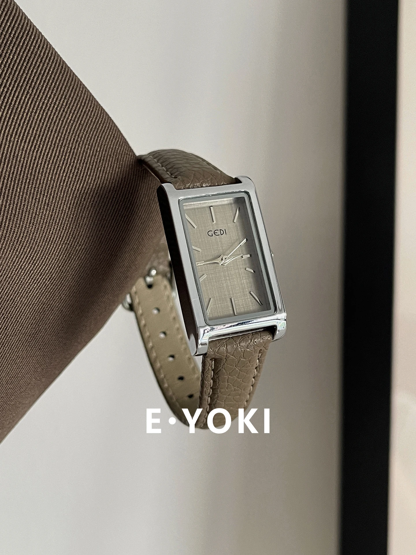 Correa de cuero rectangular Elefante Gris Reloj de mujer elegante y elegante Diseño vintage, Reloj de pulsera de cuarzo versátil para mujer.