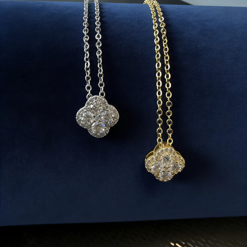Colar Feminino Trevo de Moissanite D-Color Certificado Rrjzz com Pingente de Flor e Diamante Criado de 3mm, Corrente Ajustável, Joias para Presente
