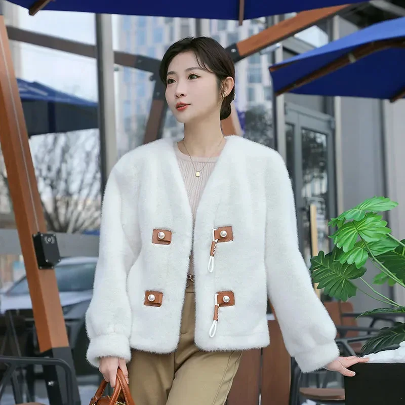 Pop 2024 Spring And Autumn Women Lazy New Eco Friendly Mink Fur Retro Coat Chinese Loose Fit Coat Fashionable Pearl Buckle Cardi