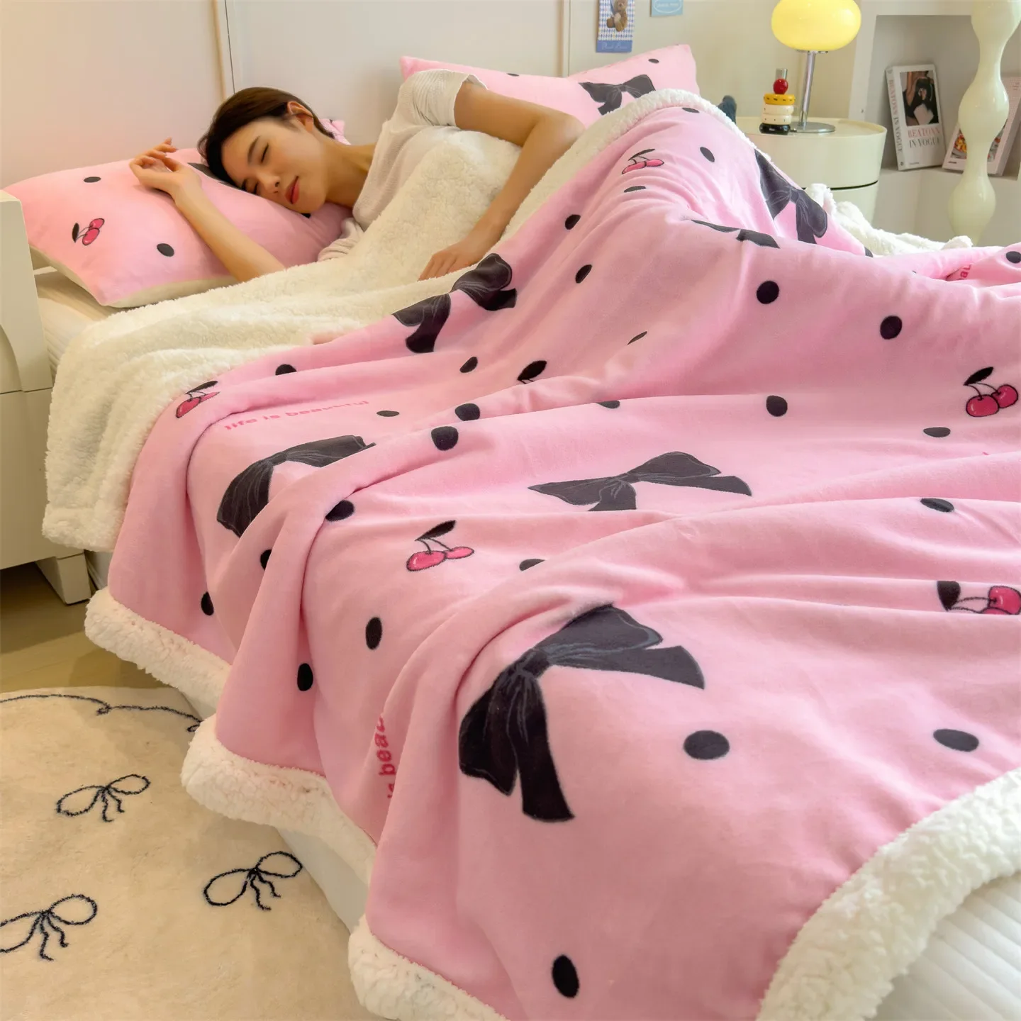 

Cartoon Bowknot Printed Coral Fleece Blanket Thickened Artificial Lambswool Autumn Winter Warm Blankets for Bed Sofa Nap Blanket