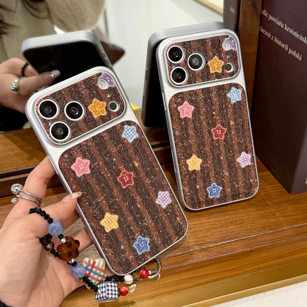 Elegante raya marrón brillo lentejuelas estrellas coloridas con cadena de cuentas colgante funda de teléfono para iPhone 17 16 15 14 Pro Max
