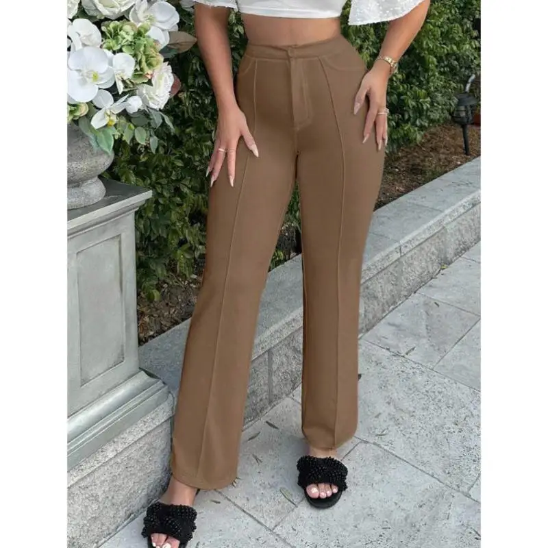 

Комплект из светло-коричневых расклешенных брюк для повседневной носки весной. Новинка. Повседневная спортивная одежда. Костюм M. Осенняя коллекция.