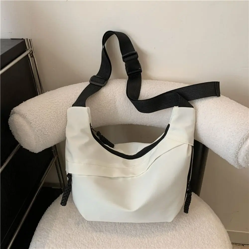 Casual Korean Style Nylon Crossbody Bag Large Capacity Canvas Oxford Cloth Shoulder Bag All-match Simple Dumpling Bag Travel