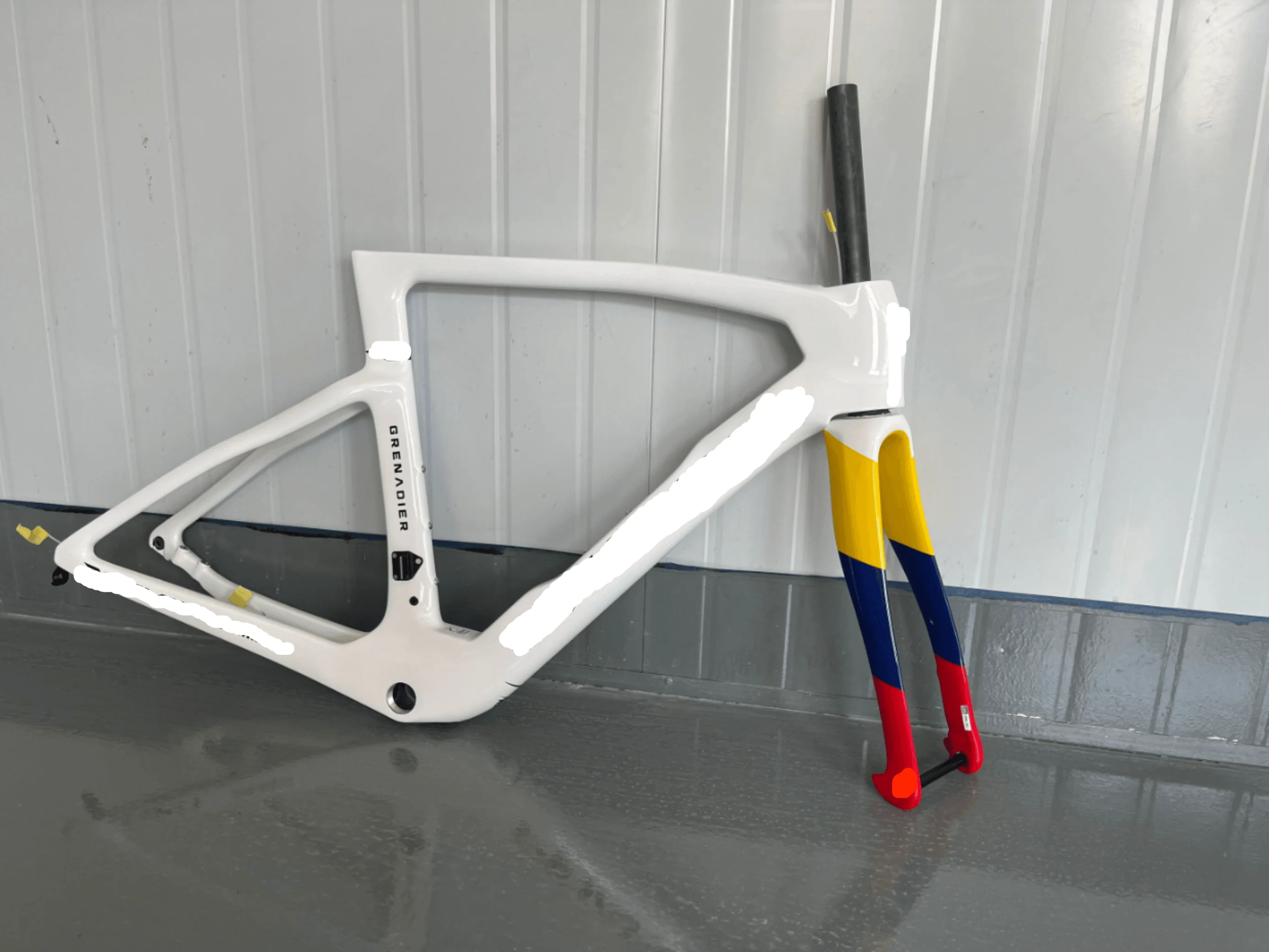 

2025 style 16 road carbon frame ud glossy t1000 pearl white yellow blue red disc cycling bike frame bsa +handlebar+ seatpost