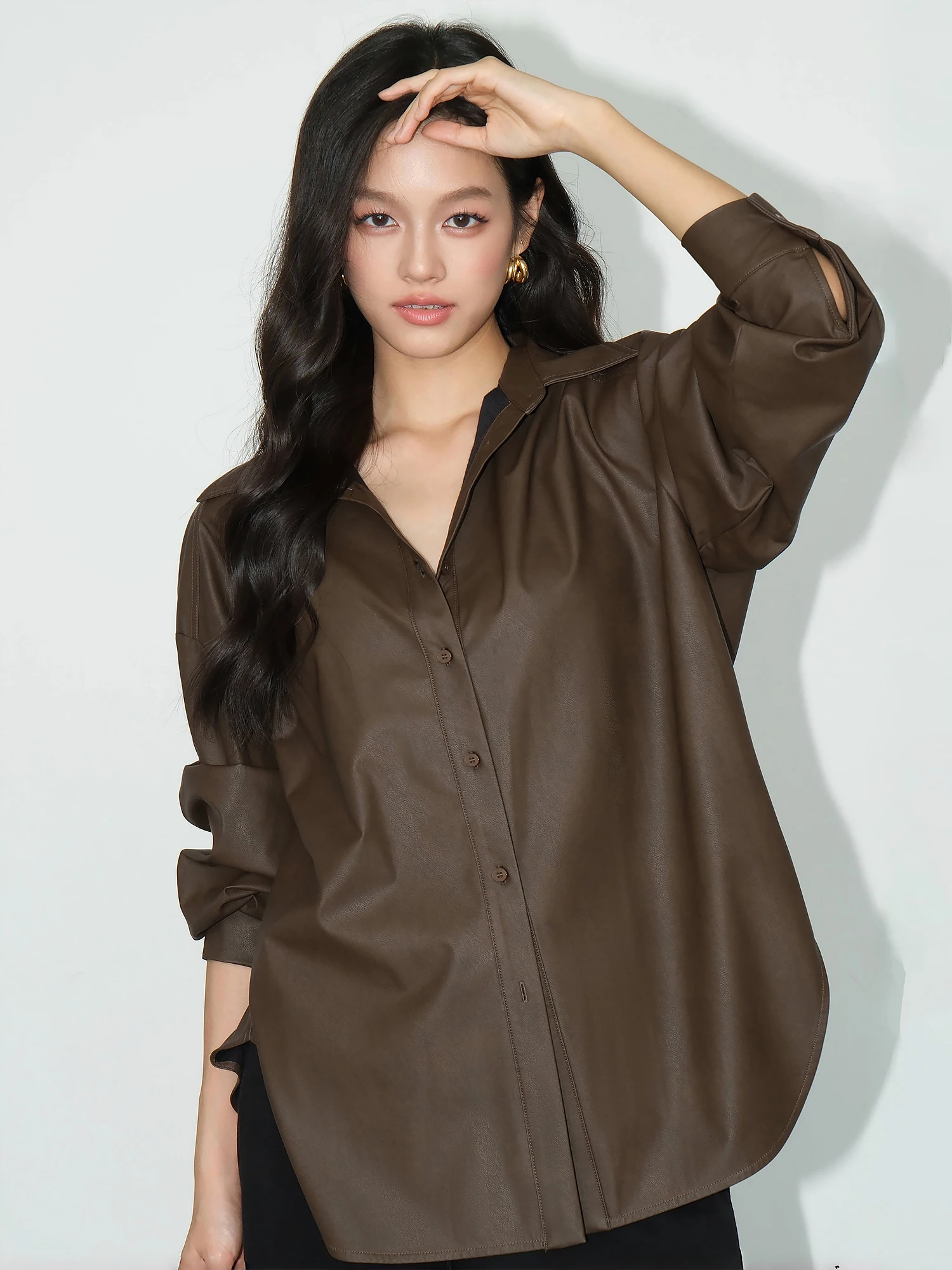 

NEVA HU женская свободная верхняя одежда из искусственной кожи Long Sve irt Faionable в Корейском стиле, весна 2021, сезонный модный дизайн