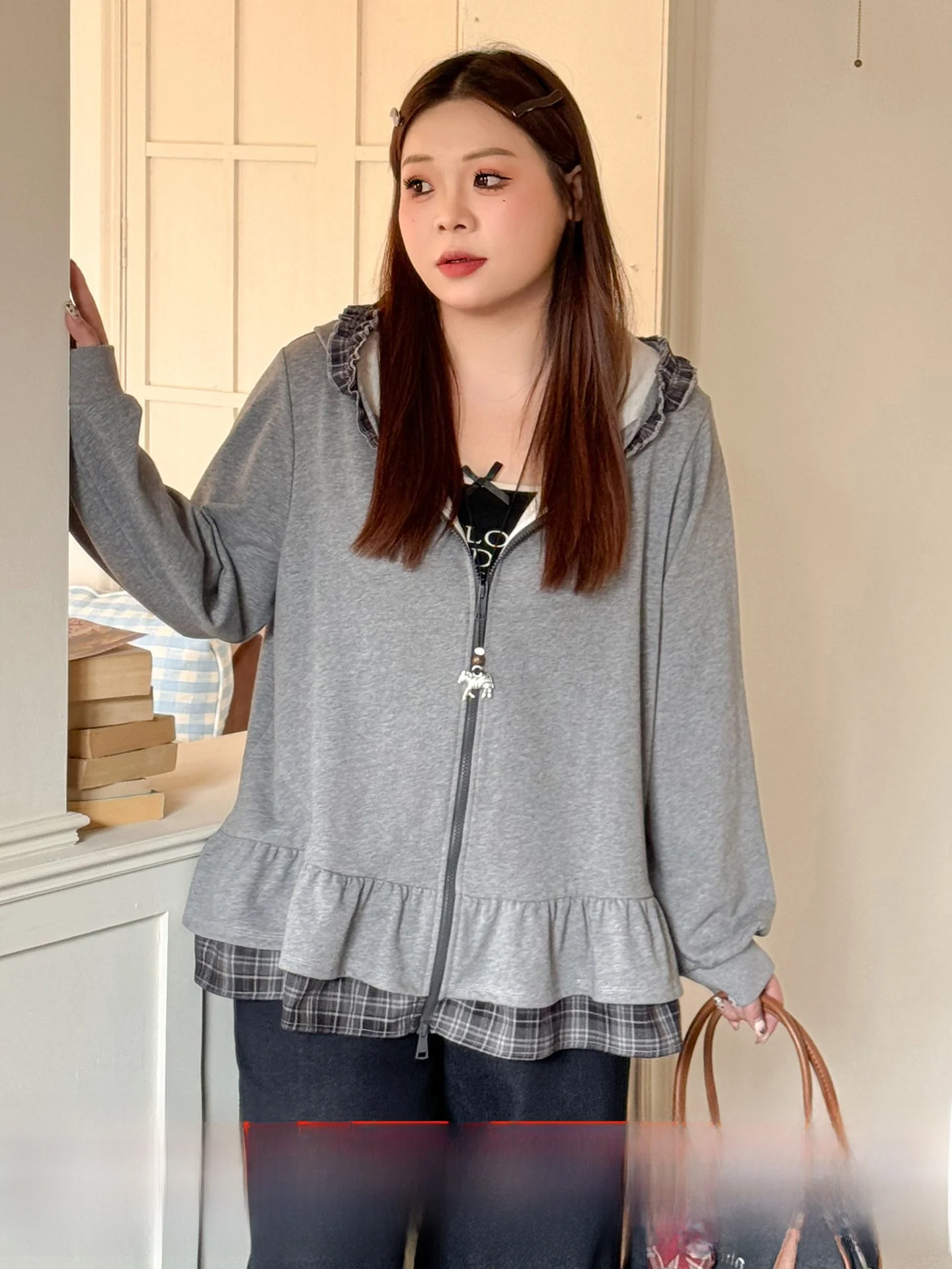 

Женская повседневная толстовка оверсайз с капюшоном, в стиле пэчворк, в клетку, в корейском стиле, с эффектом двухслойности, свободного кроя, с деревянными элементами, толстовка-свитшот