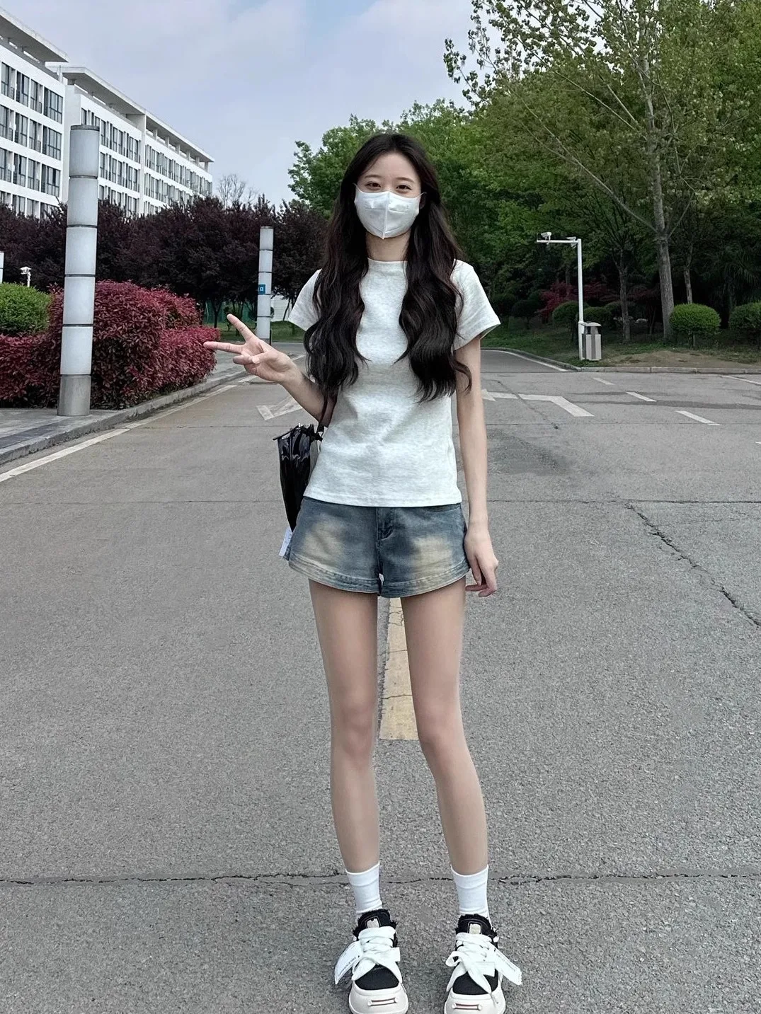 

High Waist Short Jeans Women's Spring 2026 New Style Slimming Korean Chic Hot Pants A-Line plus Size Cotton Stretch Denim