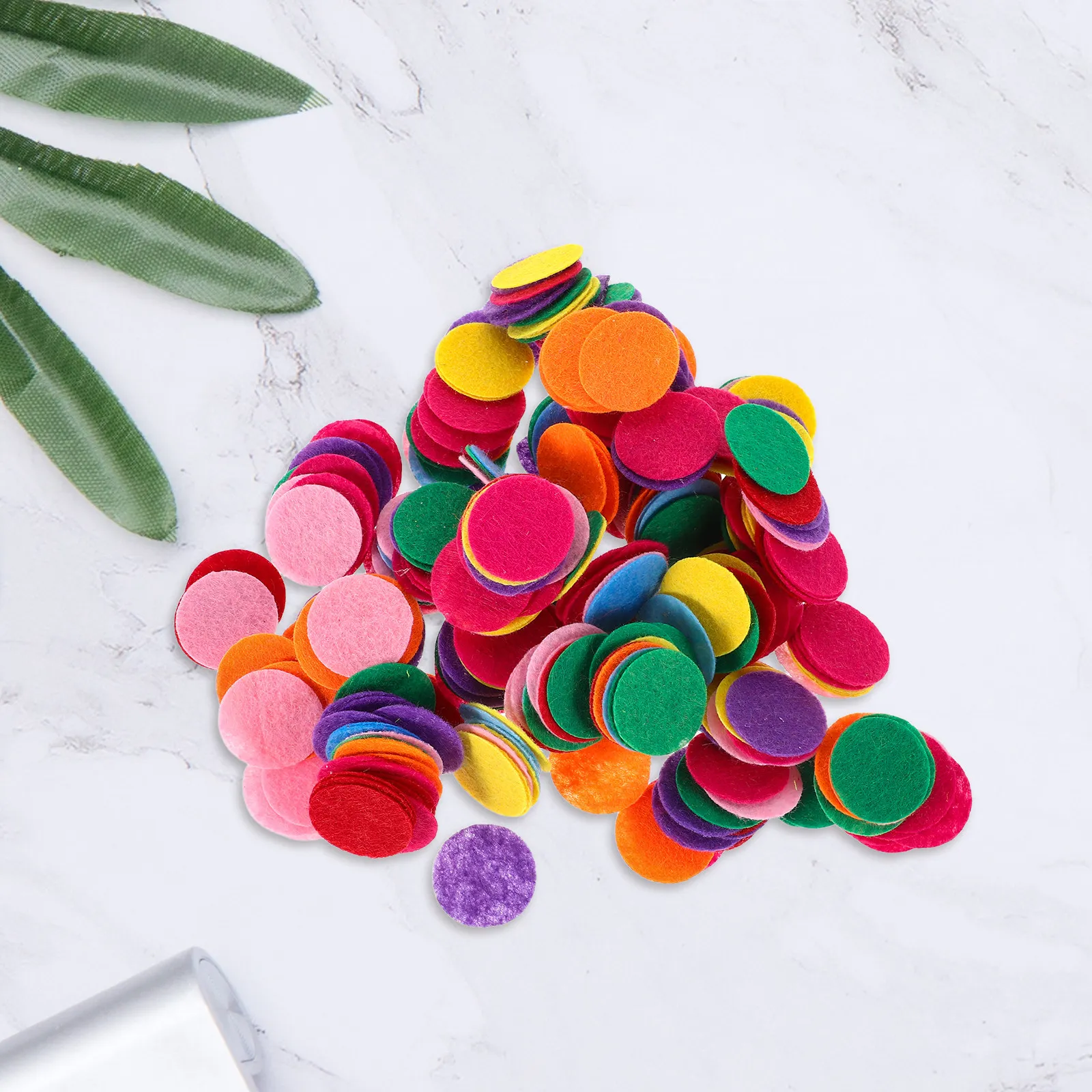 1000pcs Vibrant Felt Discs for Kids Crafts, Early Learning, DIY Sewing Patches – Soft Non-Woven Fabric Circles